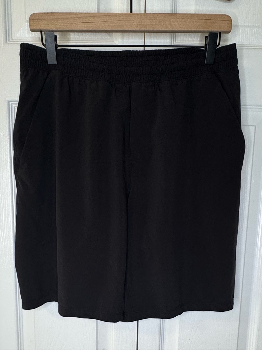 Lululemon - Picture 4 of 5